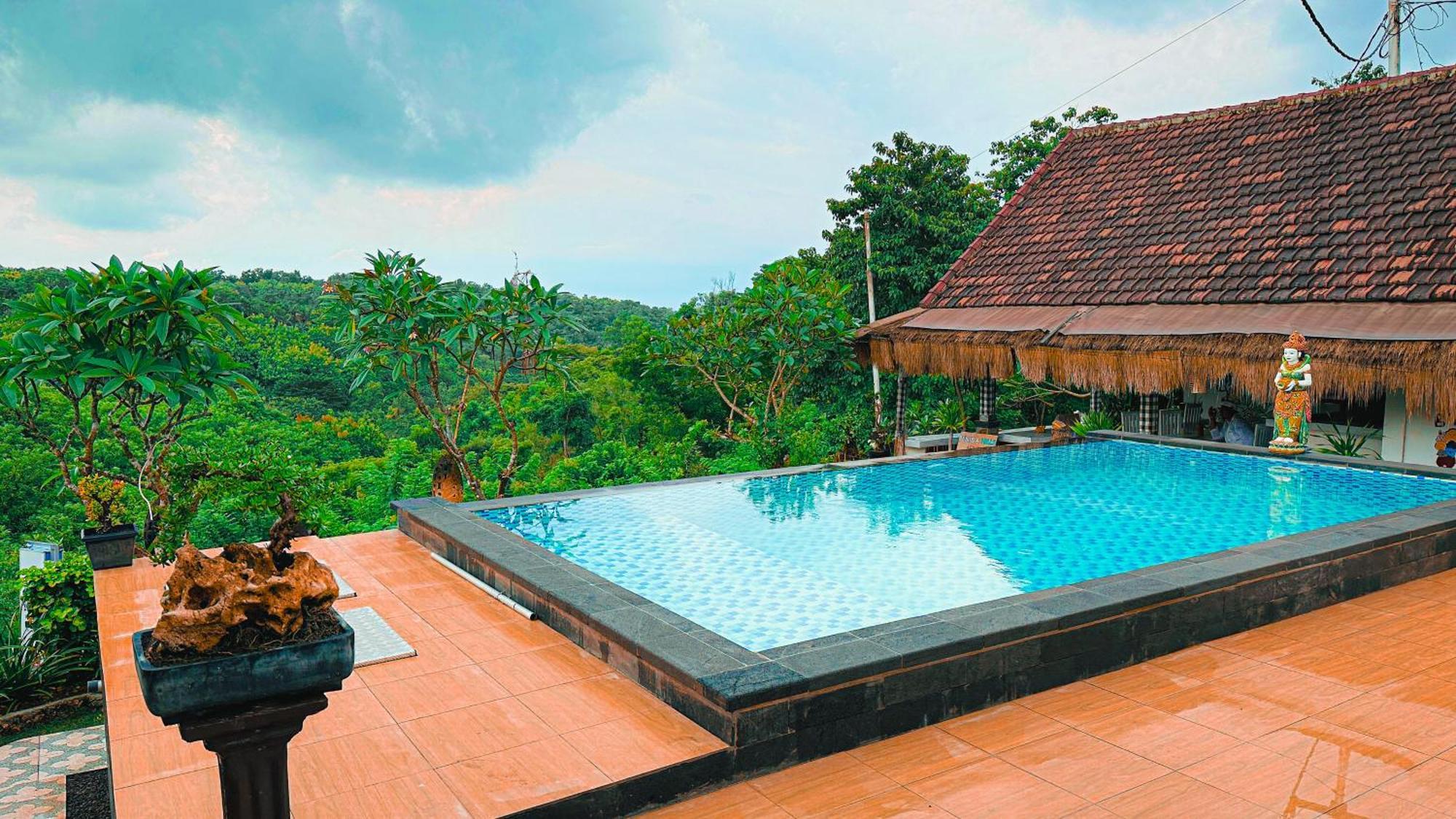 Penida Hills Hostel Batununggul Exterior foto